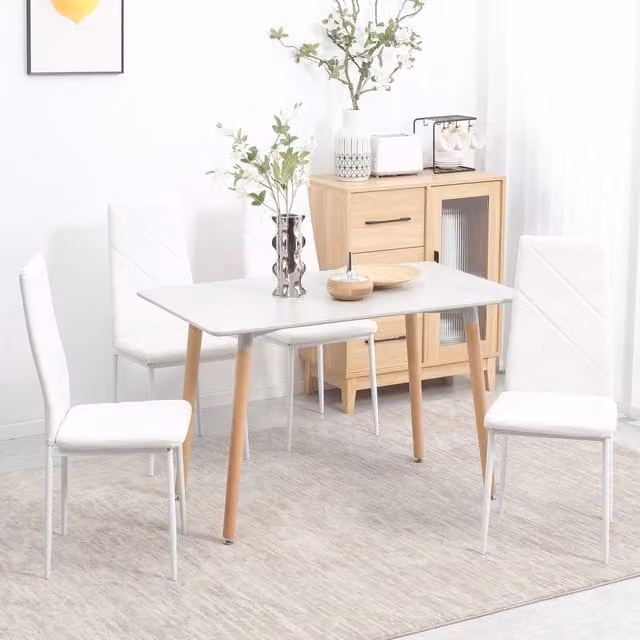 Set di 4 sedie da pranzo WISHDOR in similpelle bianca con struttura in metallo laccato e design moderno