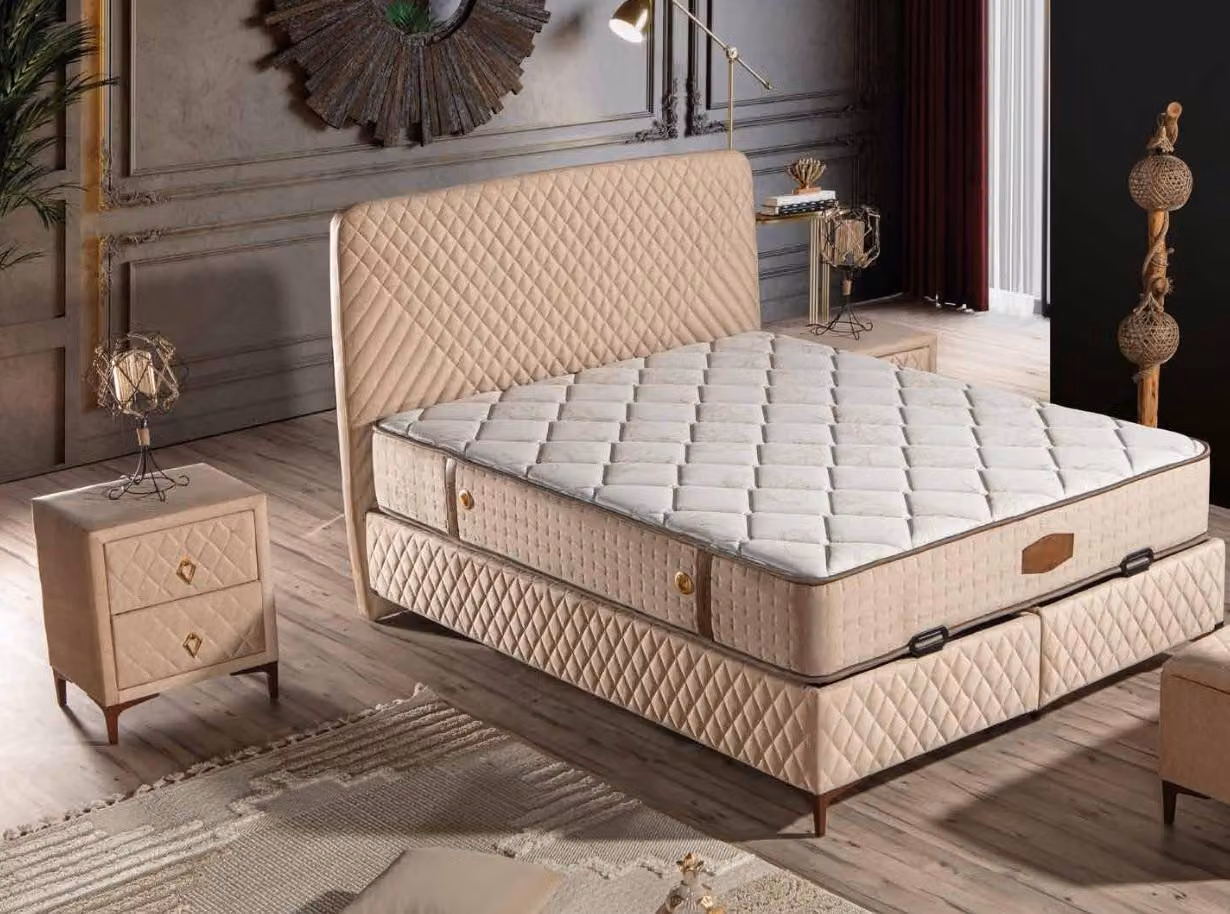 Beige Textil-Holz Bett mit Matratze modern und komfortabel