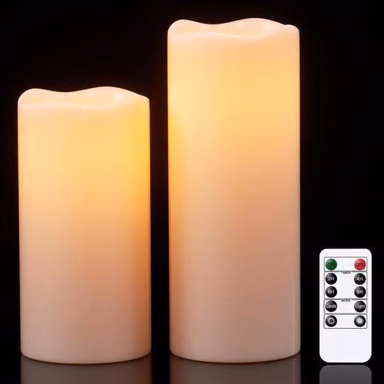 Set di 2 candele LED grandi, color crema, senza fiamma, alimentate a batteria (3 batterie AA), con telecomando e timer (2/4/6/8 ore), resistenti agli agenti atmosferici (grado di protezione IP65)