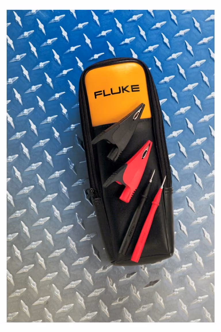 Set di sonde di sicurezza Fluke a innesto 4 mm CAT III 1000 V nero T5-KIT-1 (3971169)