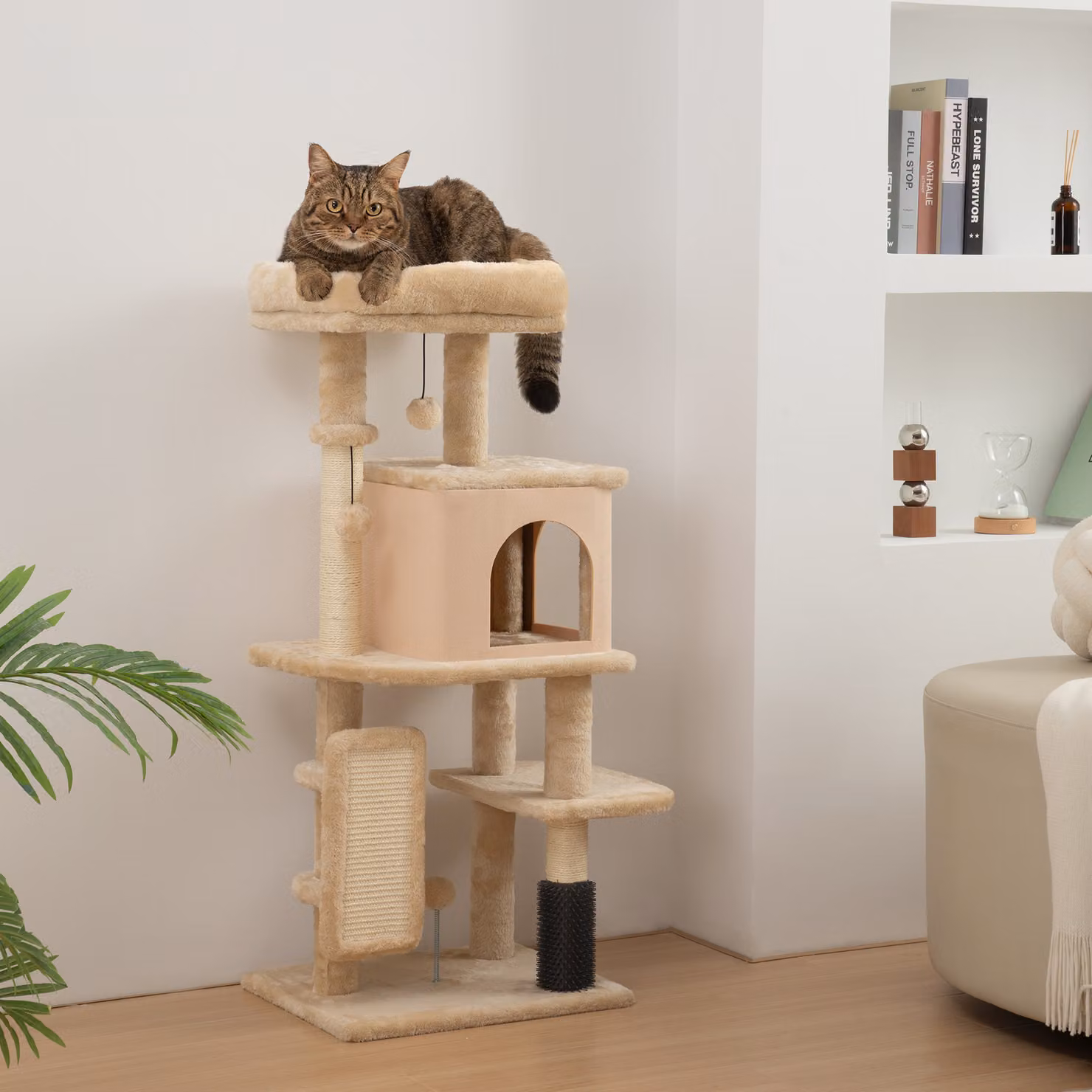 Albero per gatti multilivello PawHut con casetta, lettino e pali in sisal, Altezza: 104 cm, Beige – 2
