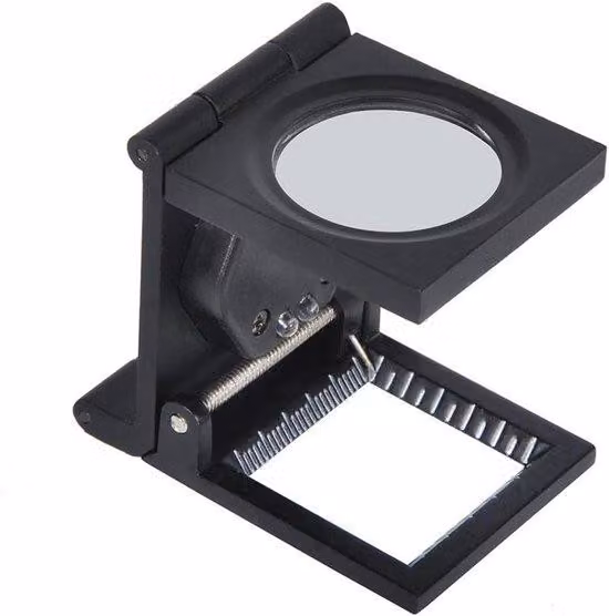 Lente d'ingrandimento LED pieghevole con riga graduata in filo metallico 10x e luce integrata per la riparazione dei tessuti