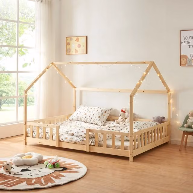 Letto per cameretta a forma di casetta Sisimiut en.casa in legno di pino naturale L 140 cm x P 200 cm