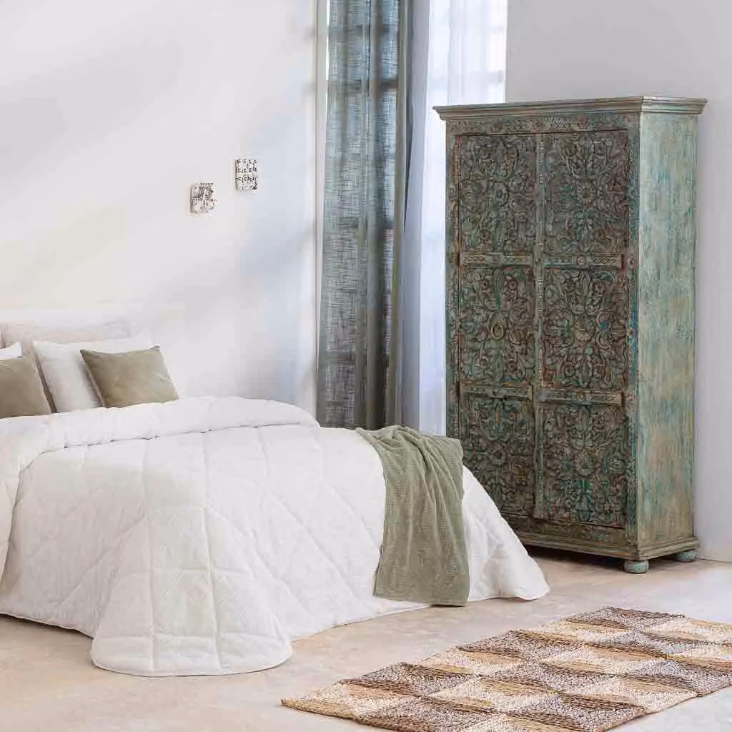 Mobile etnico in legno di mango WANDERLUST DECO verde multicolore L: 102 cm, P: 44 cm, H: 183 cm – 2