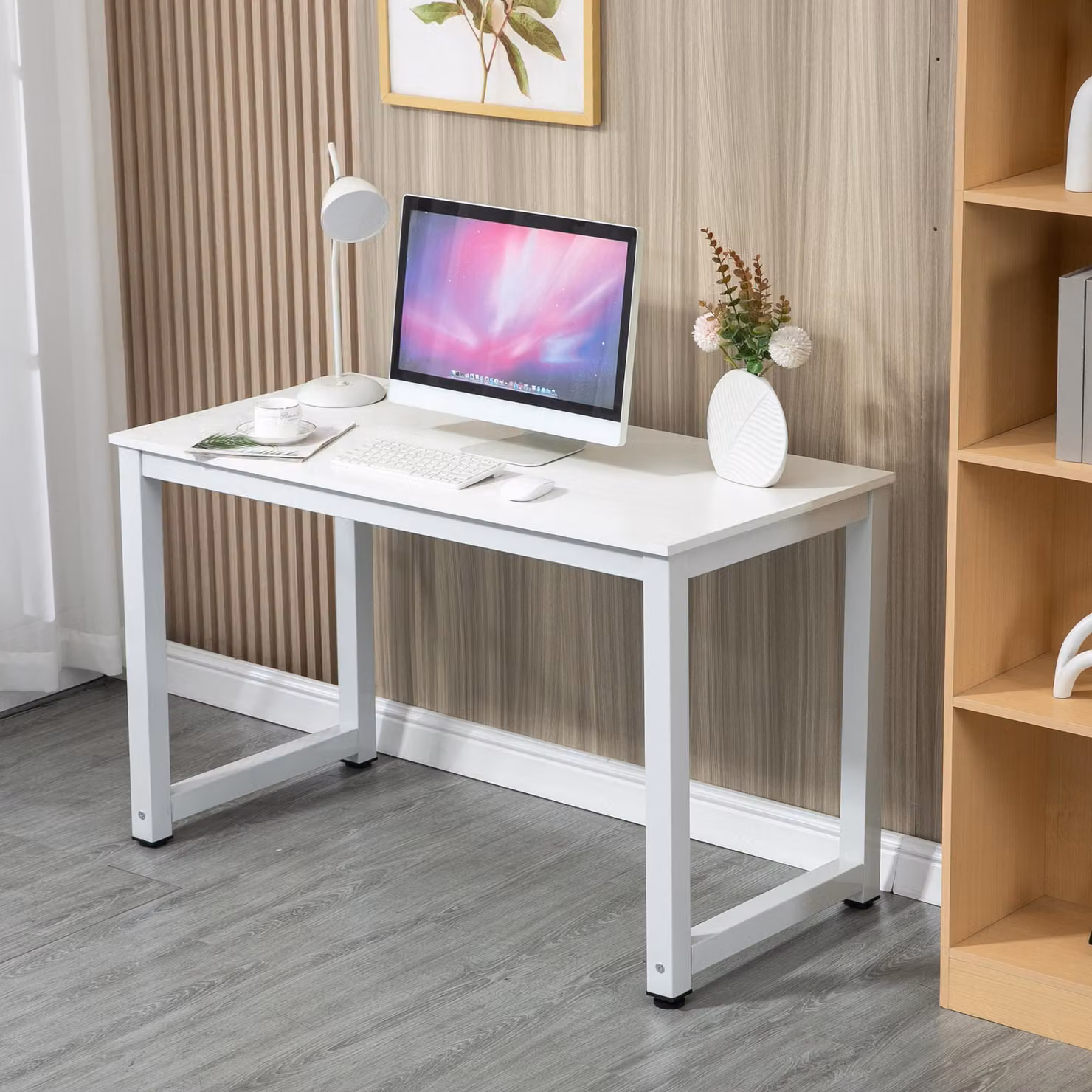Scrivania bianca con gambe in metallo, scrivania per computer con ampia superficie, stile minimalista, ideale per ufficio o studio