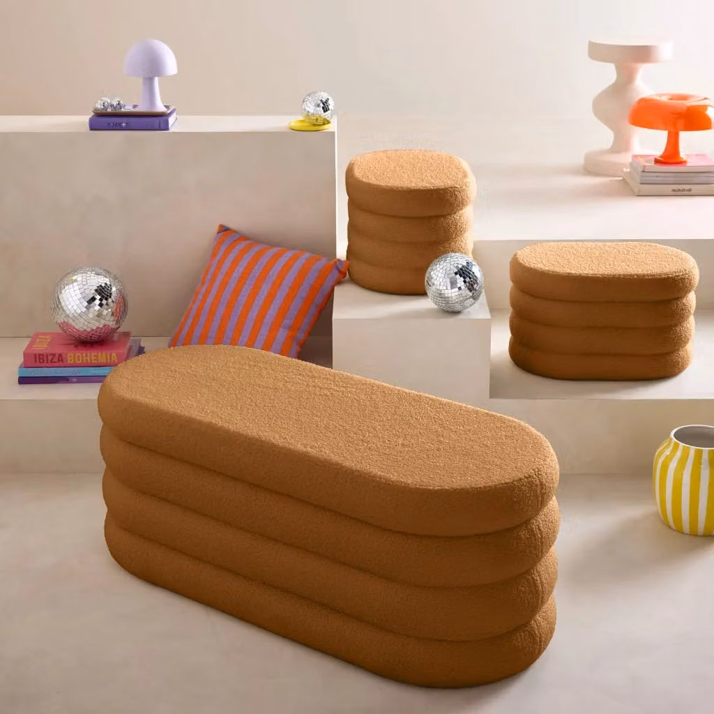 Panca contenitore Sweeek con 2 pouf in tessuto bouclé, color arancione, L: 111 cm, P: 45 cm, H: 42,5 cm