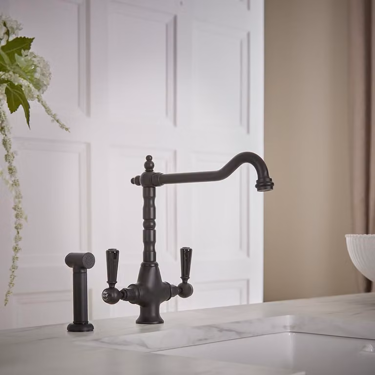 Miscelatore Classico da Cucina con Spray Estraibile - Nero - Elizabeth