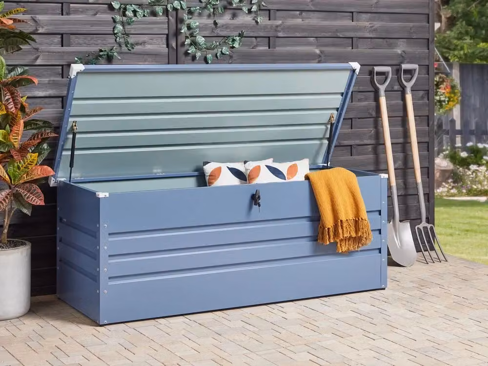 Cassapanca da esterno Beliani in metallo blu stile industriale L: 165 cm – 2