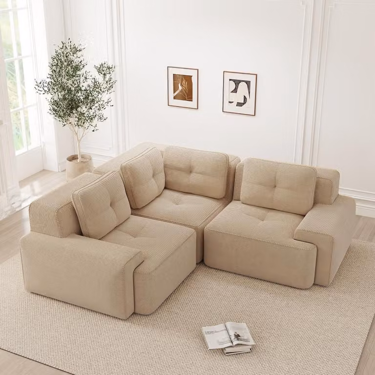 Divano beige senza cornice, sistema modulare Cord, divano a tre posti con seduta bassa e profondità di 74 cm, resistente ai graffi e pronto all'uso immediatamente, senza necessità di montaggio.