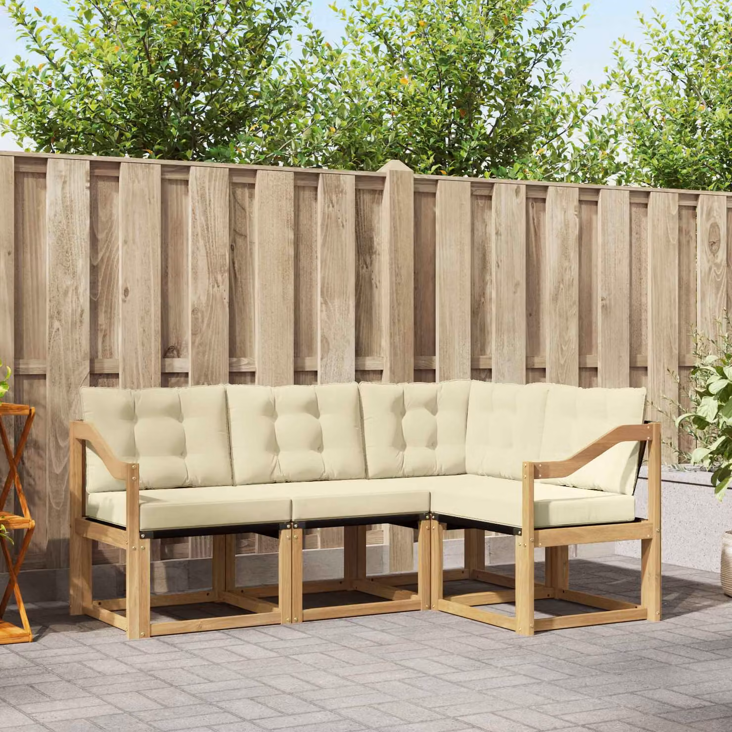 Set di divani da esterno vidaXL a forma di L con struttura in legno di acacia e sedute in textilene, colore bianco e beige, comprensivo di cuscini