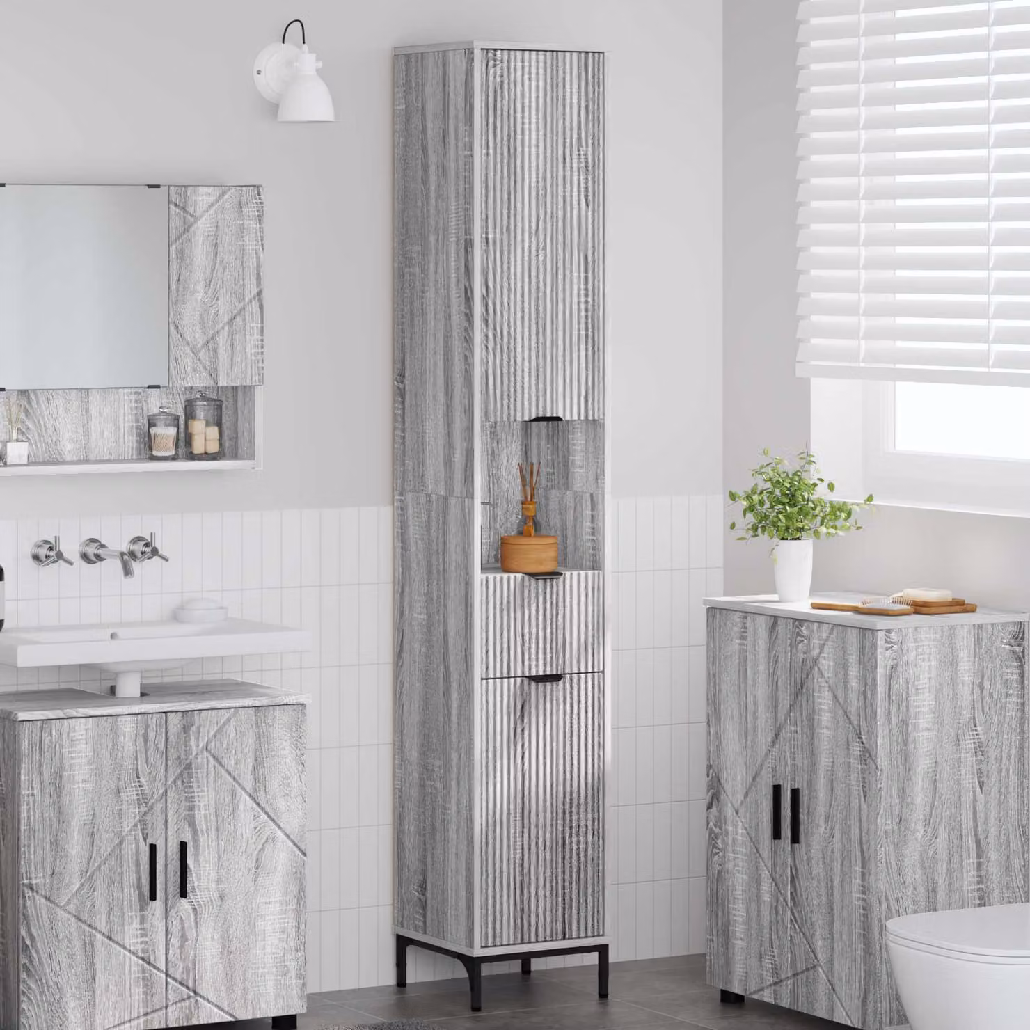 Mobile da bagno moderno vidaXL in legno e metallo Grigio Sonoma L: 31,5 cm, P: 33 cm, H: 190 cm