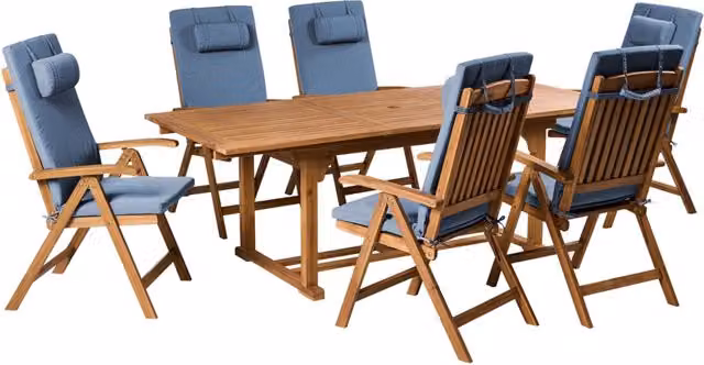 Set da pranzo da giardino BELIANI in legno di acacia con cuscini blu e marroni, 6 posti, tavolo rettangolare e sedie pieghevoli