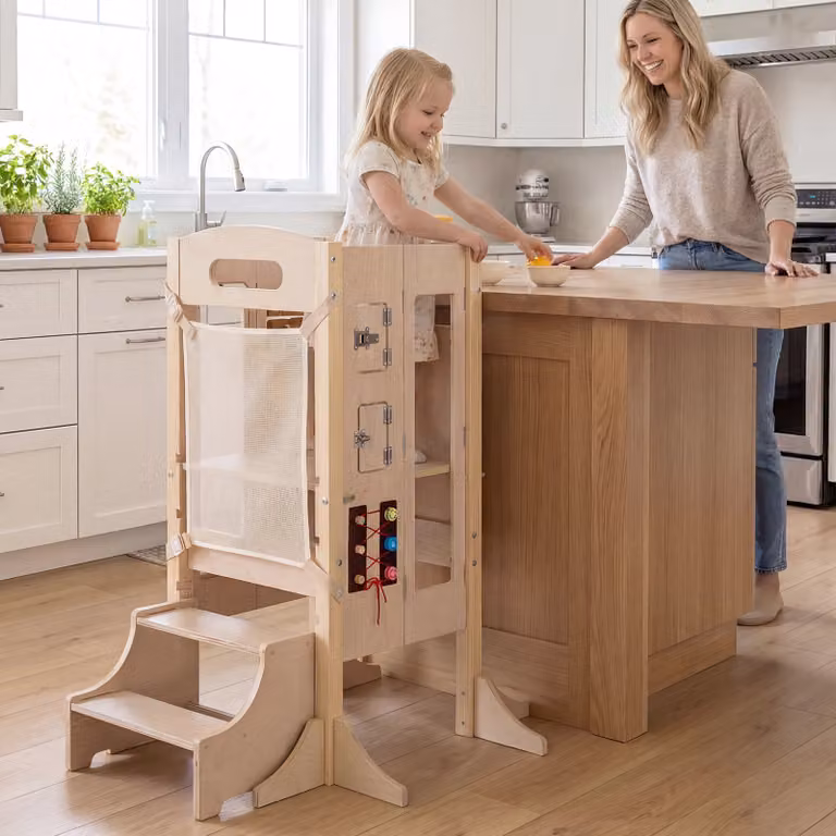 Torre di apprendimento Montessori Costway 3 in 1 pieghevole con lavagna rimovibile, torre sensoriale in legno beige e marrone per bambini