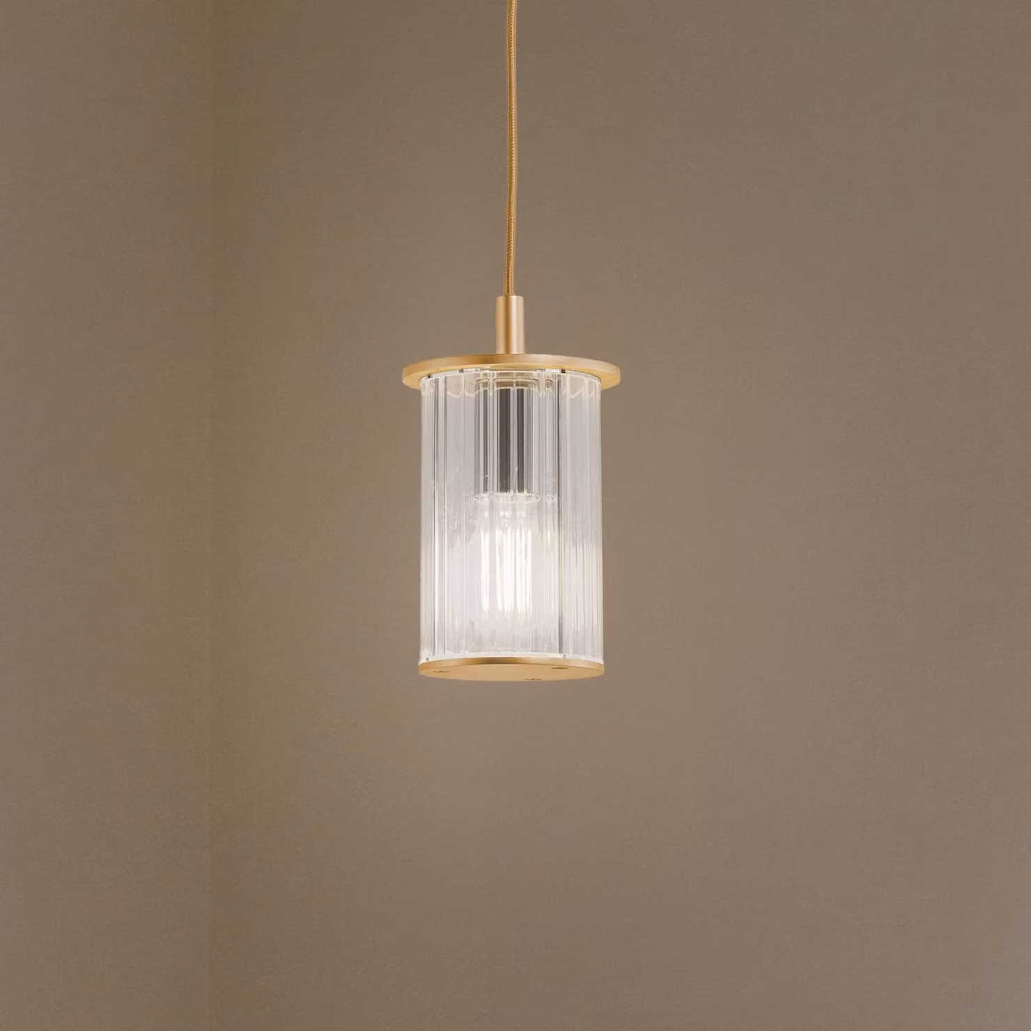 Lampada a sospensione da esterno Nora, oro/trasparente, IP44, vetro Nora Argon, dimmerabile, Ottone / Oro, Vetro