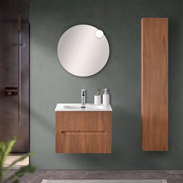 Mobile bagno sospeso Bali con lavabo, design moderno cannettato, colore noce canaletto e bianco, L: 60 cm
