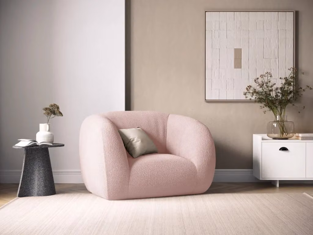 Poltrona Essen Cosmopolitan Design in bouclé rosa con braccioli e seduta a vasca – 2