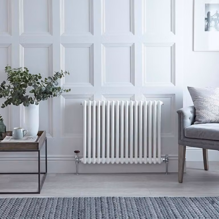 Radiatore Verticale Bianco in Stile Ghisa - 600 x 785 x 68mm - 760W - Regent