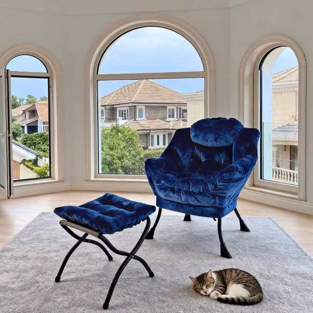 Poltrona relax con poggiapiedi pieghevole, cuscino ergonomico, braccioli e tasca laterale in tessuto blu scuro