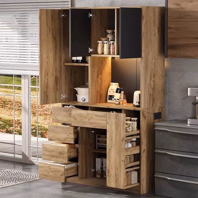 Armadio da cucina alto Xylo con illuminazione integrata e portabottiglie, disponibile in nero o marrone, H 185 x L 105 x P 40 cm – 1