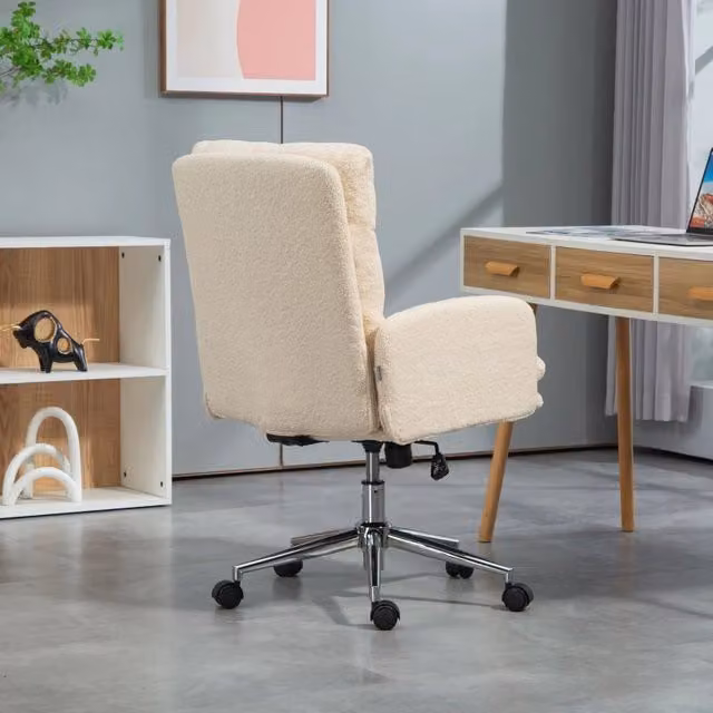 Sedia da Ufficio Ergonomica Moderna con Rivestimento in Bouclé Bianco, Girevole a 360 Gradi con Braccioli e Ruote per Home Office