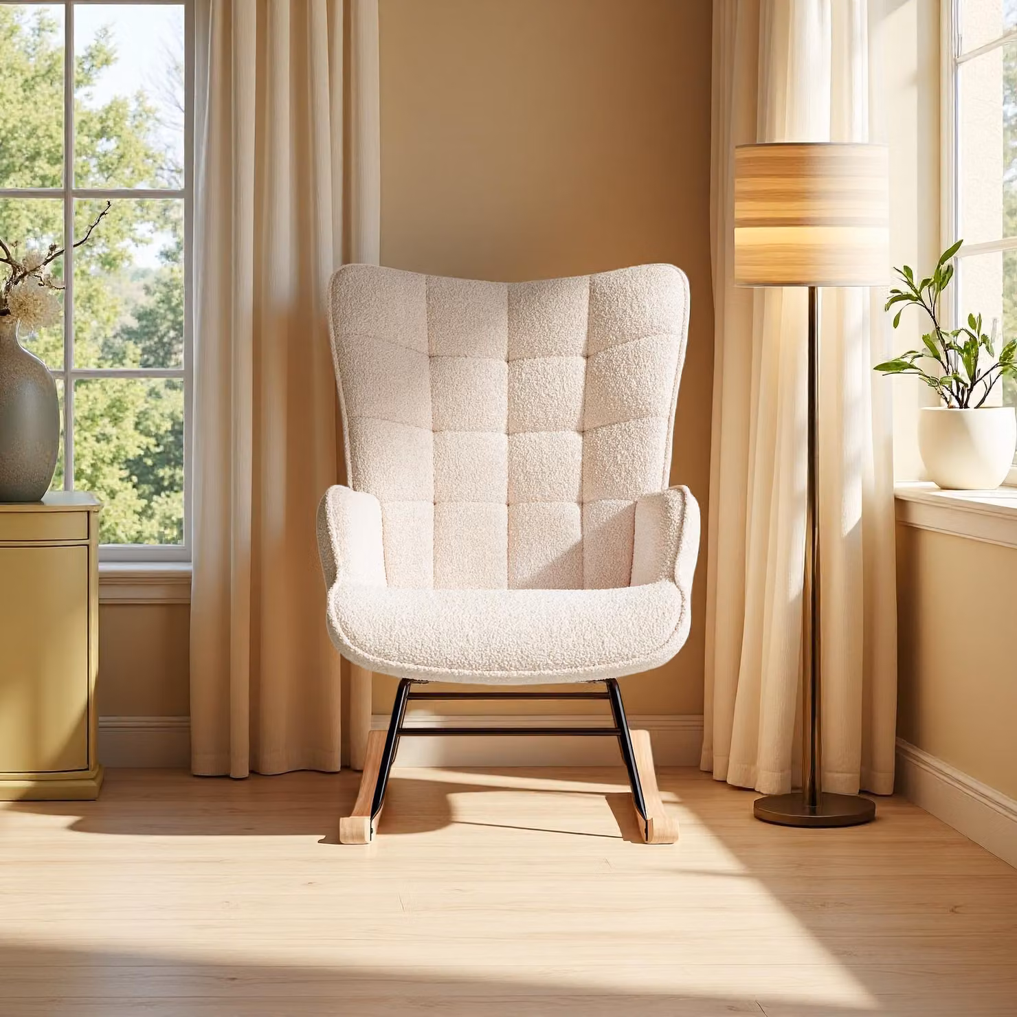 Poltrona a dondolo INONEFT, rivestita in tessuto tipo "teddy", con schienale alto, struttura in legno massello e metallo, portata massima 120 kg, colore beige