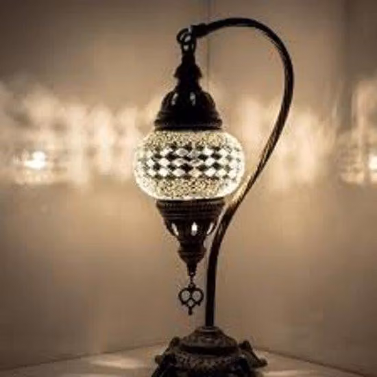 Lampada da tavolo turca con vetro mosaico bianco da 12 cm – Lampada orientale per un'illuminazione suggestiva