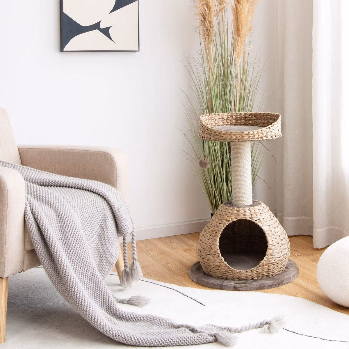 Albero per gatti da interno Costway con palo tiragraffi in sisal naturale e centro attività con pallina, Marrone e Beige