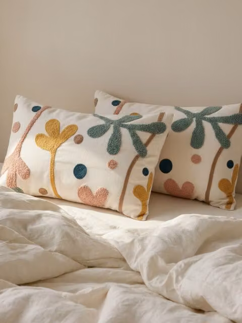 Set di 2 cuscini Lilium Kenay Home multicolore con fantasia floreale in cotone, L: 50 cm, P: 30 cm