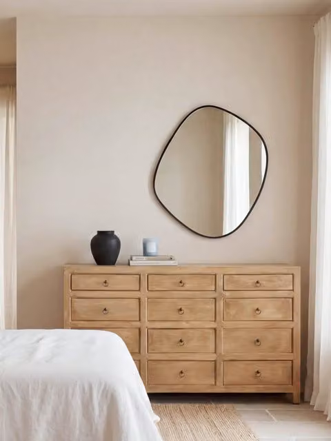 Cassettiera rustica in legno di mango e metallo Kenay Home, colore marrone e oro