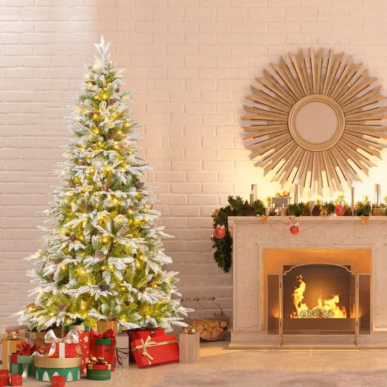 Set di alberi di Natale artificiali Costway con pre-illuminazione e effetto neve, colore verde e bianco, Altezza: 190 cm e set da 3 alberi da 90 cm