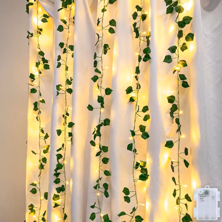 Catena luminosa da 5 metri - 50 LED - A batteria - Con timer - Luce calda - Ideale per Natale - Adatta per interni ed esterni