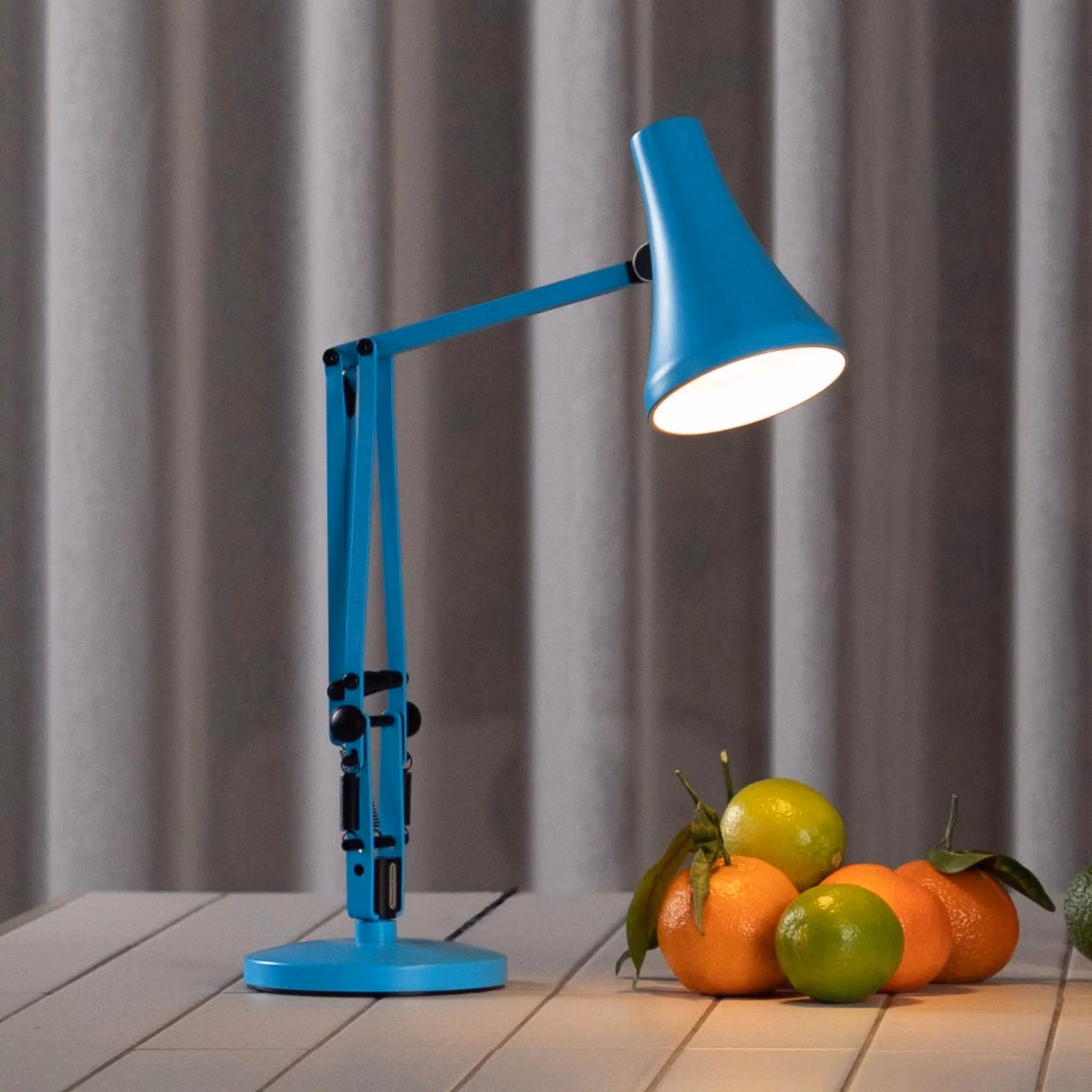Anglepoise Lampada da scrivania 90 MINI VIVID, dimmerabile, Blu, Studio / Ufficio, Alluminio, Industriale, Lampada da tavolo