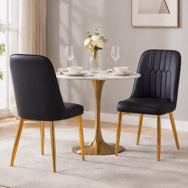 Sedia da pranzo moderna MIVRAY in similpelle nera con gambe in metallo dorato