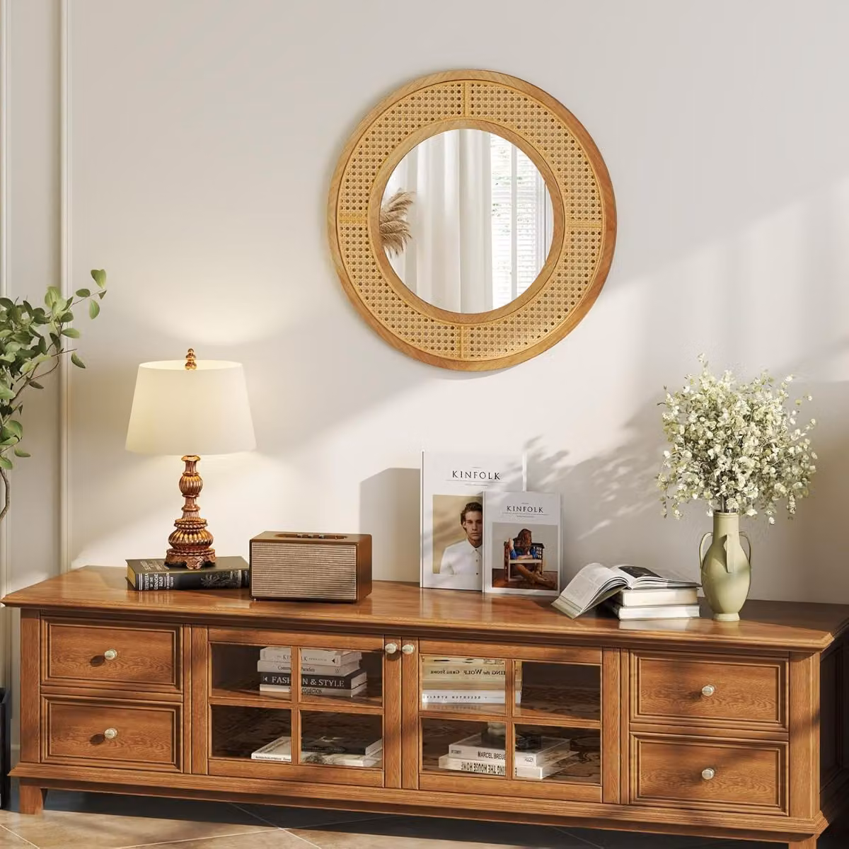 Specchio da parete rotondo Costway in rattan e legno marrone stile bohemien, Diametro: 65 cm