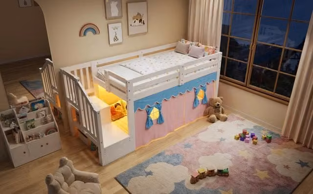 Letto semialto bianco 90×200 cm in pino e MDF per bambini, con tende oscuranti rosa e blu, LED e scala contenitore, senza materasso