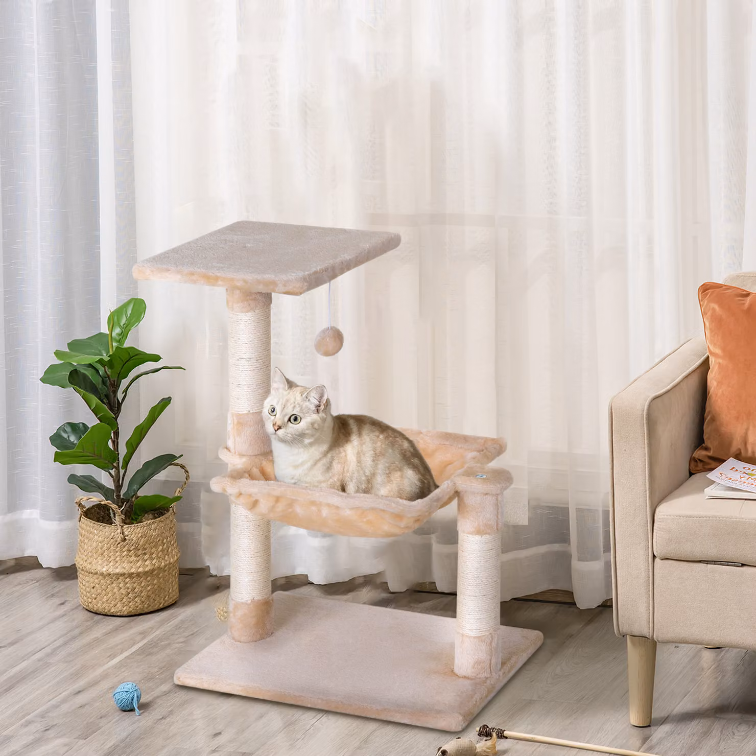 Torre per gatti PawHut con amaca e giocattoli integrati, in legno e peluche, beige, L: 50 cm, P: 36 cm, H: 70 cm, Aosom – 2