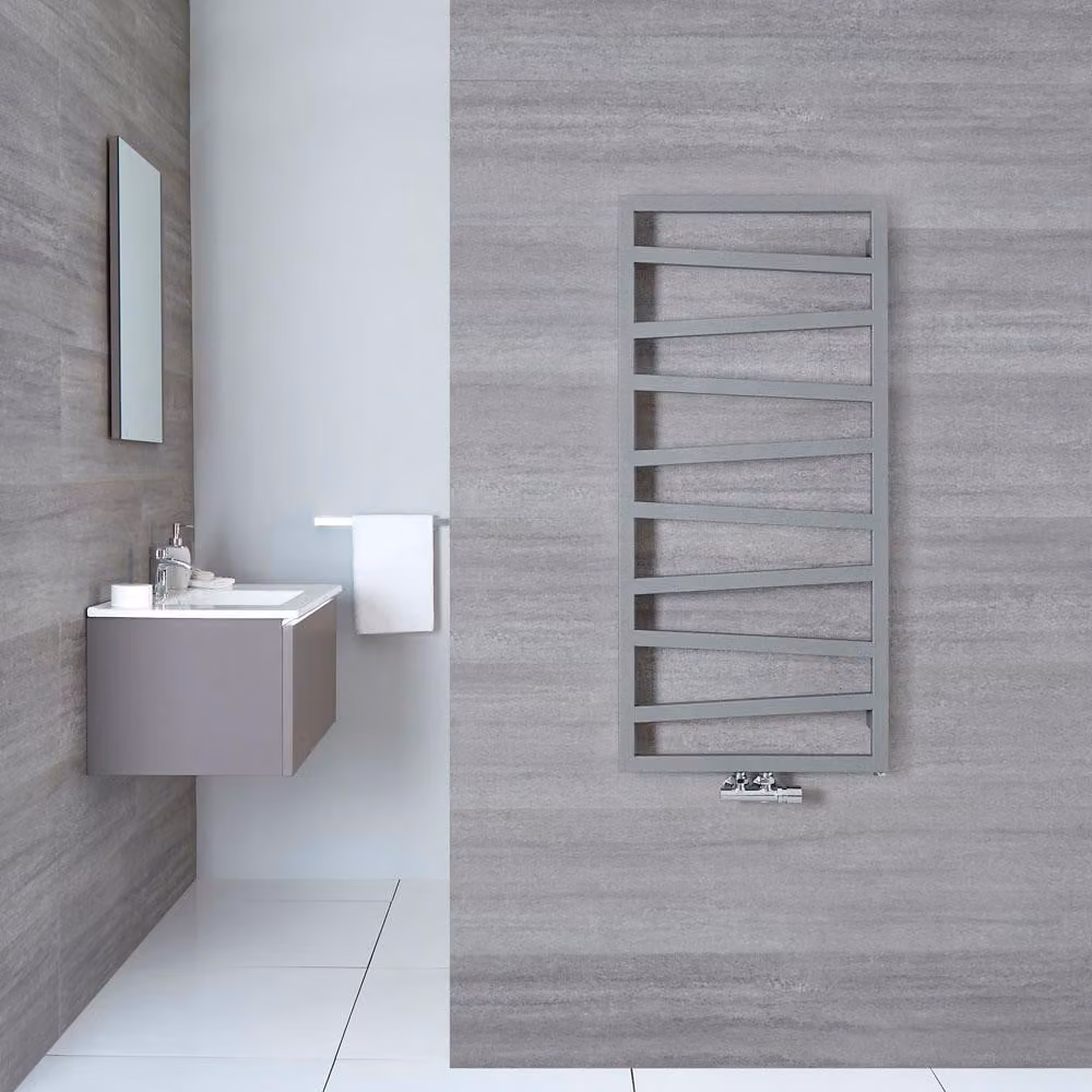 Scaldasalviette Termoarredo Bagno con Attacco Centrale - Argento - 1070 x 500mm - 410W - Torun