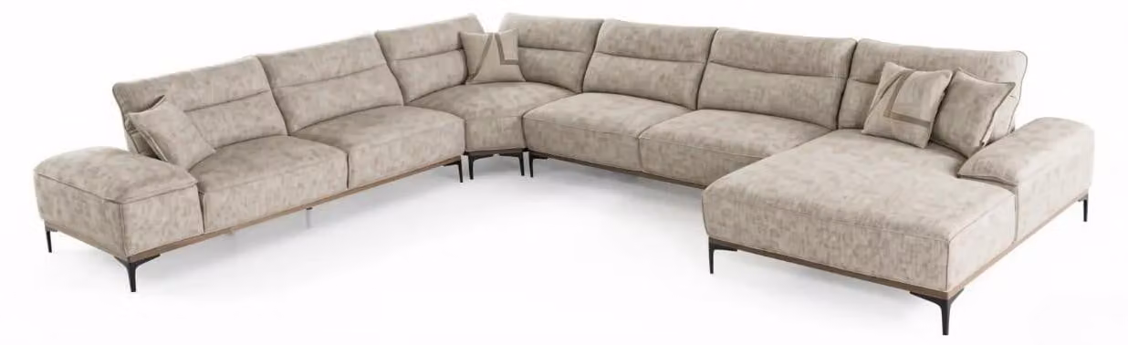 Zona living in stile moderno, colore beige, nuova, confortevole, spaziosa, ideale per il soggiorno, con imbottitura morbida