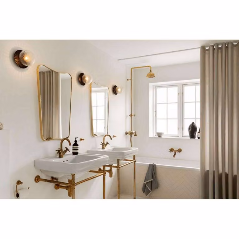 Nuura Aps Applique da parete di design Liila 1 Medium, dimmerabile, Nero, Bagno, Metallo, Design, Applique