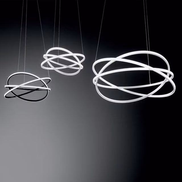 Lampada a sospensione Gea Atia LED moderna a forma di anello, dimmerabile, disponibile in bianco o nero