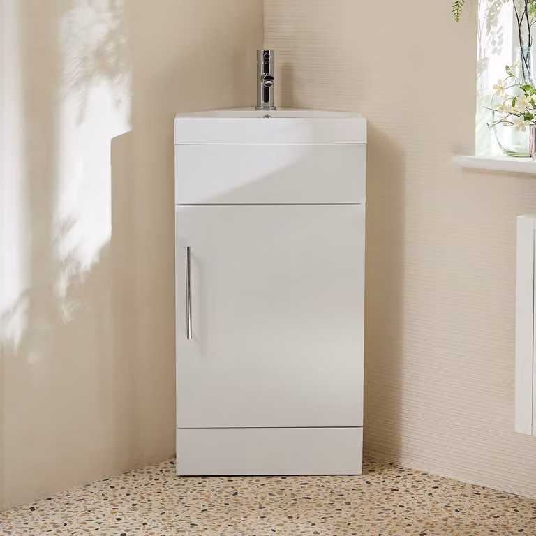 Mobile Bagno a Terra Angolare Bianco da 450mm con Lavabo e Maniglia con Barra a T Cromata - Cluo