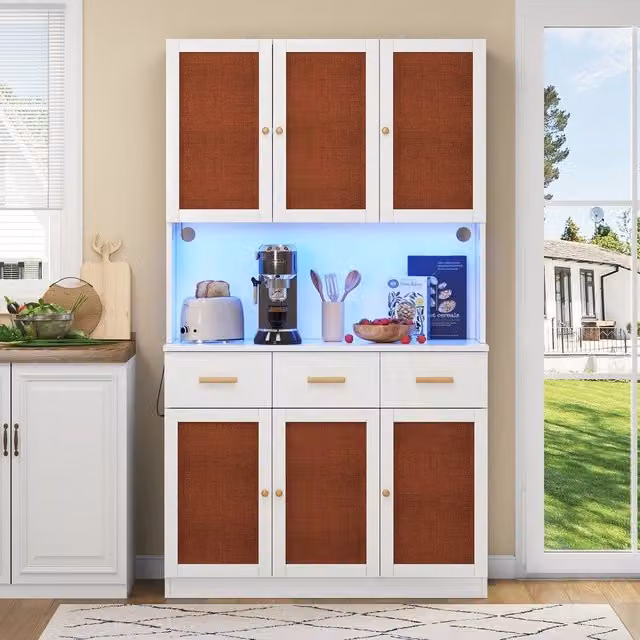 Credenza cucina con LED e presa ¨C Minimal ¨C Bianca, ante in tessuto, manici legno massello, 182cm