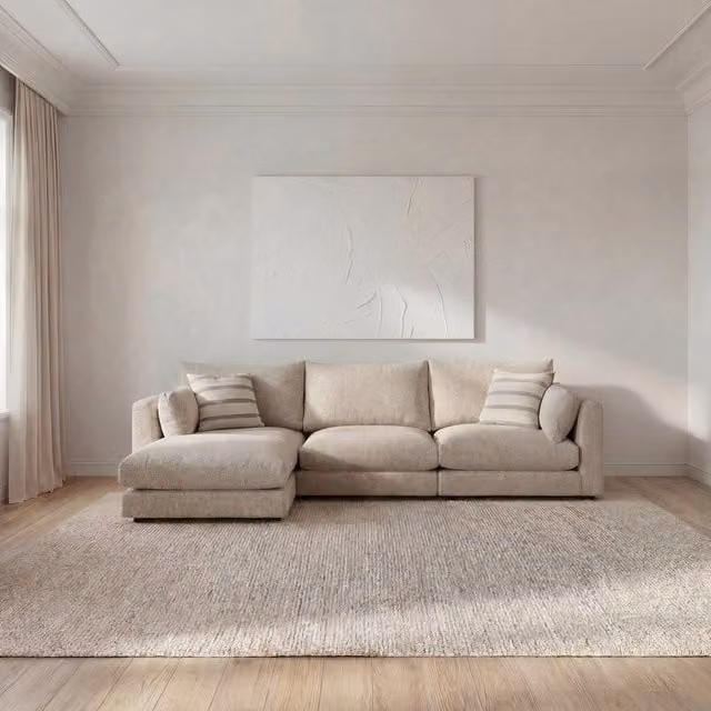 Divano modulare a L Banak Tokio 3 posti in tessuto beige con cuscini inclusi e struttura in legno