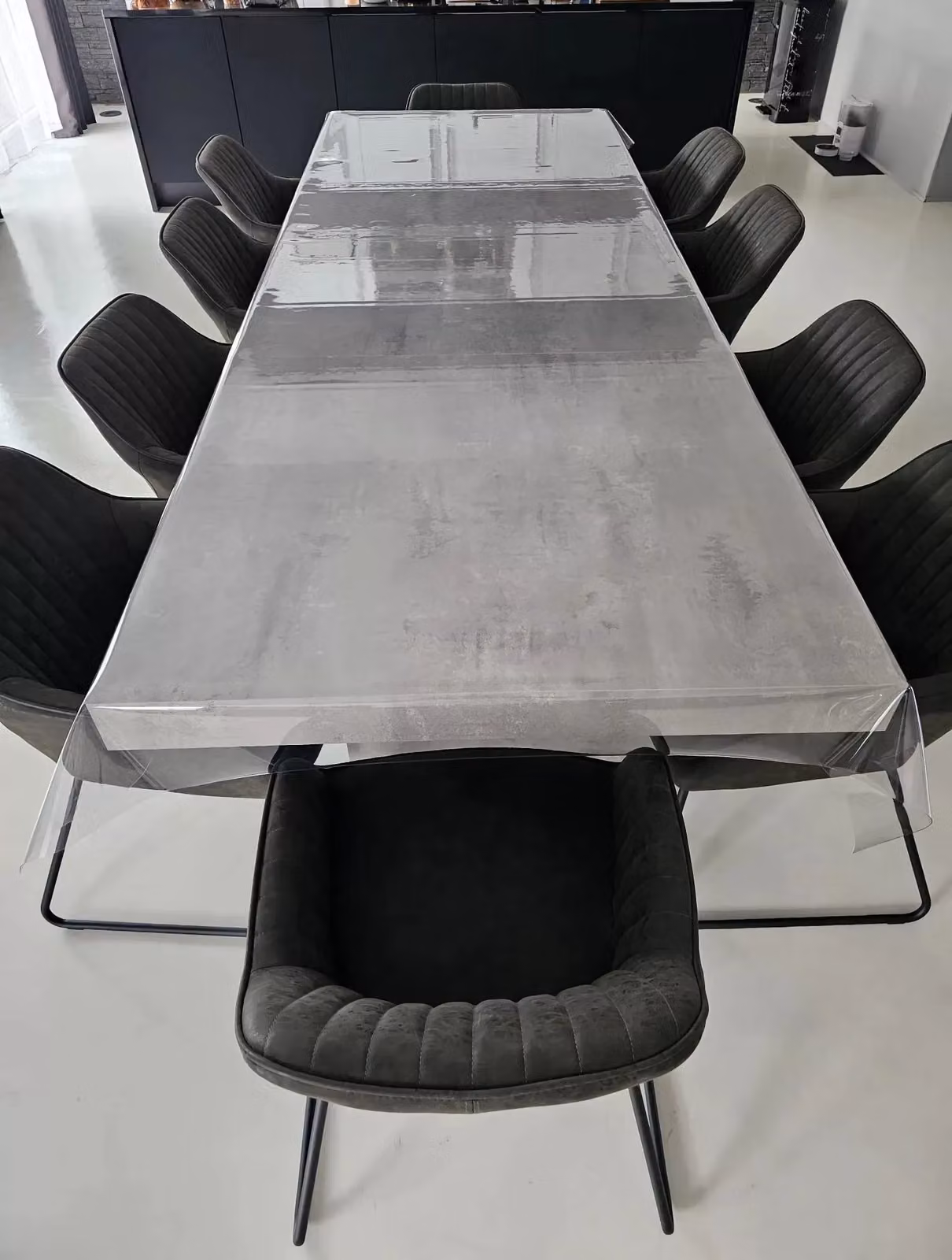 Tavolo rettangolare estensibile Mobili 2G in finitura beton grigio, L: 160 cm, P: 90 cm, H: 76 cm (aperto fino a 410 cm) – 1