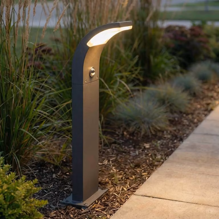 Lampione a LED Lucande Timm, con sensore, 60 cm, antracite, IP54 Timm, Nero, Alluminio, Moderno