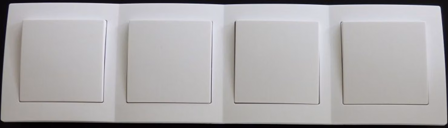 7778 Levina in plastica, 4 interruttori a levetta bianchi, 250 V, 10 A