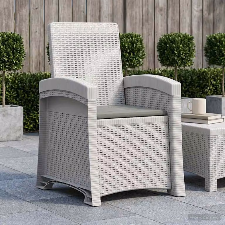 Sedia da giardino reclinabile vidaXL in effetto rattan con braccioli, resistente alle intemperie, disponibile in bianco o grigio