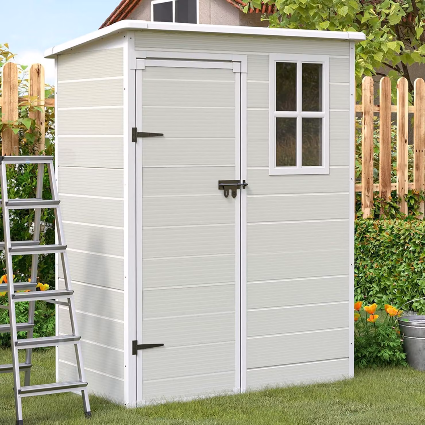 Casetta da giardino resistente alle intemperie, dimensioni 152 x 92 x 192 cm, realizzata in resina plastica, porta chiudibile, colore sabbia