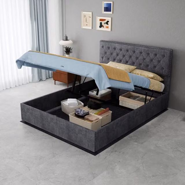 Letto matrimoniale 140×200 cm con testiera alta e rete a doghe, materasso incluso, tessuto grigio e metallo