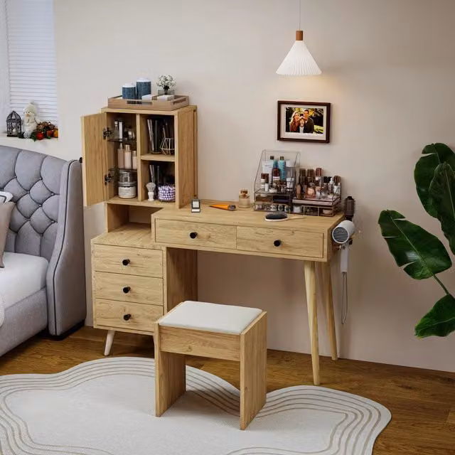 Toeletta FOLYNA beige effetto legno con specchio a scomparsa, piano estraibile, 5 cassetti, armadietto laterale e sgabello L: 120 cm, P: 42,5 cm, H: 76,7 cm